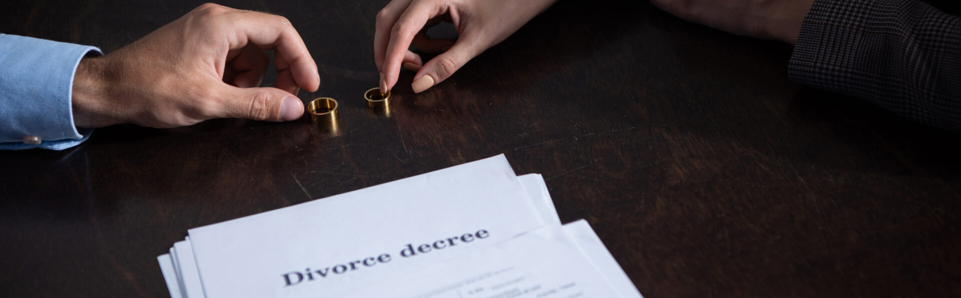 Can You Legally Evict Your Spouse During a Divorce? Blattner Family